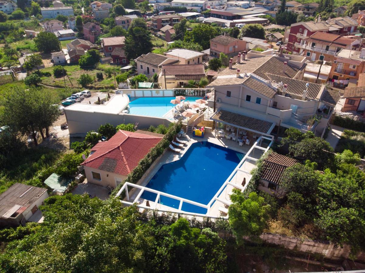 Angelo Del'Arte Estate Hotell Kanálion Exteriör bild